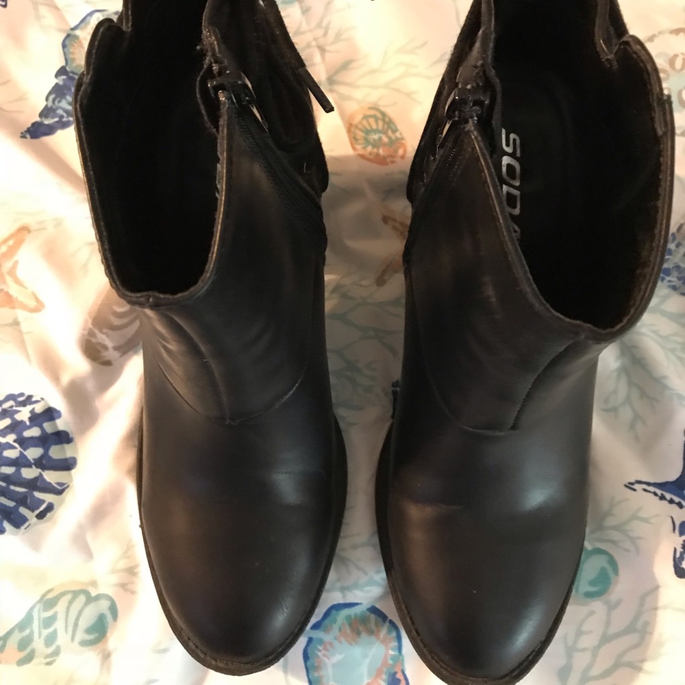 Sz 8 Black Ankle Boots - Picture 2 of 7